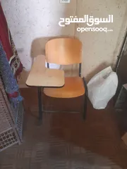  1 كرسي دراسه بسعر حرق بحال جيده عدد3