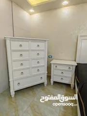  15 غرفه نوم امريكي   اشلي   ثقيله جدا جدا.    سبب البيع السفر  بسعر حرق والله بعوض  الغرفه ماببتعوض