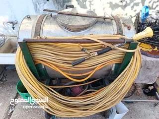  2 تركتر فيت 450 مع عودين حراث وتنك رش مع بربيش 200 متر وسلة محمولة(كف)