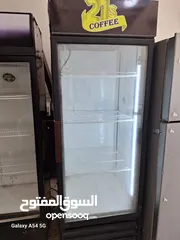  1 ثلاجة عرض بيبسي باب واحد حجم جامبو شغالة ممتازة تبريد. قوي