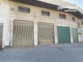  4 معارض و مخازن تجارية للإيجار - في منطقة طبربور بالقرب من محطة الباص السريع(طارق) بجانب روان كيك