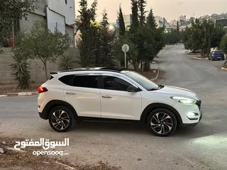  5 هيونداي توسان 2018  فل الفل مسكررر اضافات بحالة الوكاله