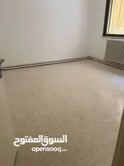  8 شقة ارضية احكام تجاري في جبل الحسين للإيجار