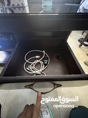  10 طاولة جلوس خشب سويد مع ازاز و 4ادراج