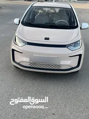  2 سيارة كهربا جاك ممتازه جديده و عليها كفاله ، استخدام بسيط للبيع بداعي السفر