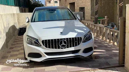  14 Mercedes-Benz C350e 2016