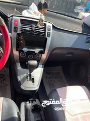  11 هيونداي توسان بحالة ممتازة جدا فحص كامل 7 جيد ومالك اول بالاردن للبيع