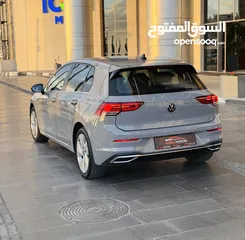  7 فولكس فاجن جولف 2021 باللون المميز والسعر المميز
