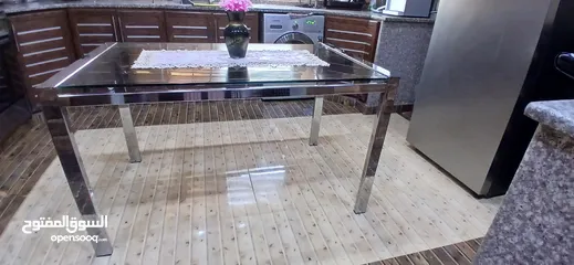  8 طاوله سفره / ديكور شاشاه للبيع