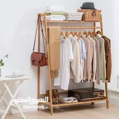  3 ستاند ملابس خشبي انيق مرتب  يزين غرفتك ويرتب اغراضك  سهل الحركة والتنقل