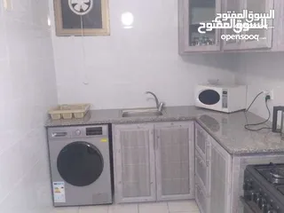  4 ستوديو مفروش للايجار في شارع الجامعة
