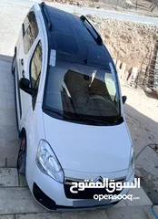  3 ستروين برلينجو موديل 2017 مرخصه ومامنه  اتماتيك مطور 1600 تيربو سولار 6