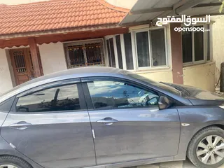 4 هيونداي اكسنت القصة الجديدة لون فيراني