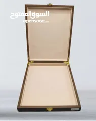  5 علب وصناديق مخمل وجلد وخشبية أكياس
