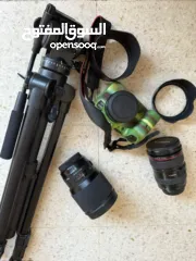  1 كميرا r6 وعدسات واكسسوارات استعمال بسيطة جدا