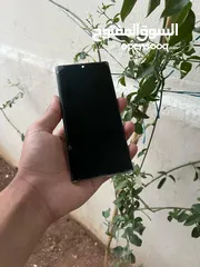  3 سامسونج جلاكسي نوت 10 بلس 5g  جهاز ممتاز باك مشعور. وشاشه فيها شعر خفيف جدا مو مبين علي كفاله