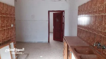  10 منزل للبيع