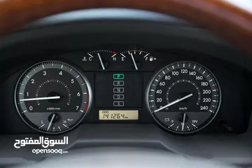  17 تويوتا لاند كروزر (GXR 2015 (V8 وارد صيانة الشركة عداد 140الف كم ( طلب خاص 60th) مالك واحد