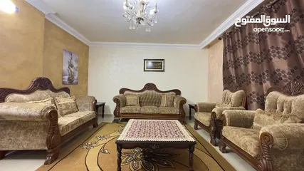  4 شقة مفروشة للايجار اسبوعي شهري بالحي الجنوبي قرب مسجد علياء التل