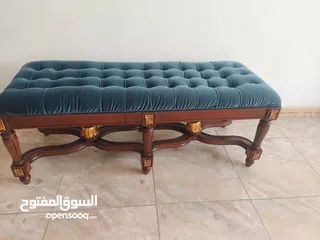  1 شيزلوج للبيع عدد 2الحمر 250دينار  الونو ازرق 200دينار