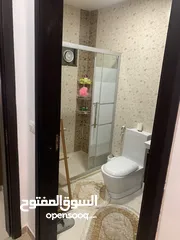  10 شقه فاخر للبيع بداعي سفر داخلي 115 + ترس خارجي 30 متر