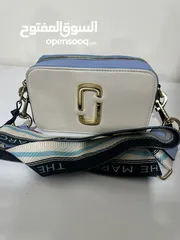  9 شنتة مارك جاكوب ماستر كوبي مختمة كامل لون بيج مع أزرق فاتح وأسود Marc jacobs bags high master copy