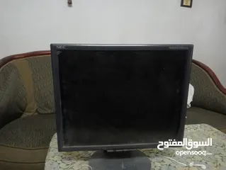  3 شاشه كمبيوتر LCD