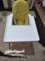  2 كرسي طعام للاطفال بحالة جيدة جدا