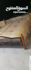  4 تخت مجوز لشخصين للبيع بحاله جيدة جداً