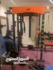  1 Gym equipment 5 machines