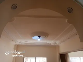  5 شقق  للبيع الزرقاء الجديده شارع 16بمساحات متعدده