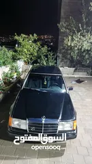  6 مرسيدس المميزة للبيع أو البدل  لـ E 200 موديل 1993 الطراز الرسمي Mercedes-Benz E E200 (W124)