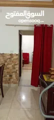  4 للايجار شقه مفروش ثلاثه نوم ثلاث حمامات صاله وصالون وبلكونه طابق اول مطله يوجد مصعد وحارس عماره هاد