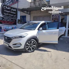  6 هيونداي توسان 2016