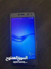  5 هاتف هواوي بحالة ممتازة مش مبدل فيه اشي
