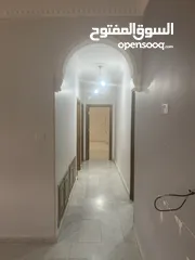  5 طبربور شقة طابق ثالث 149 م2 للبيع من المالك مباشرة 3 غرف نوم 3 حمامات مطبخ راكب تدفئة ديزل و مكيفات