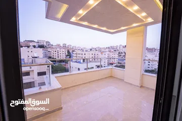  16 شقة طابق اول مساحة 200م في شفا بدران الكوم قرب سلاله مول