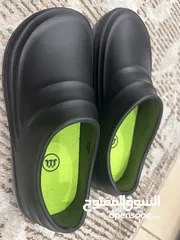  2 حذاء كروكس