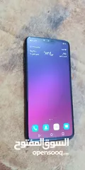  18 LG V40.  التخزين 64. شريحه ورام