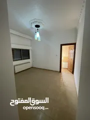  6 بيت طابق ثاني مستقل للإيجار مساحة 250 متر