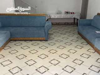  2 كراسي ( كنب ) بحاله جيده لون تركواز