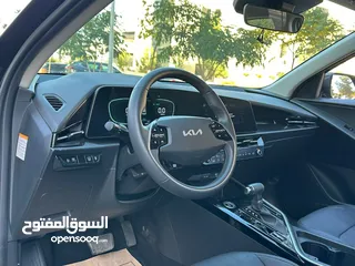  8 كيا نيرو 2022