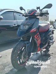  5 ابريليا SR 150 cc