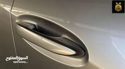  5 Lexus UX 300e 2022