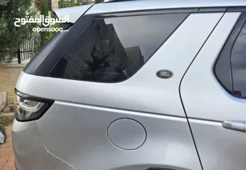  22 لاندروفر دسكفري مميز