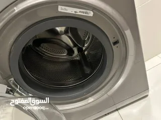  2 غسالة 9 كلغم ماركة ariston  مستعملة بحالة ممتازة  البيع لغرض التجديد