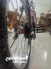  2 دراجه هوائيه (بسكليت) قياس 24.  بحاله جيده جدا للبيع