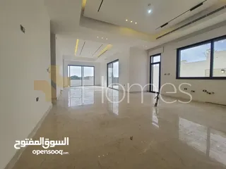  3 فيلا للبيع في طريق المطار بمساحة بناء 552م