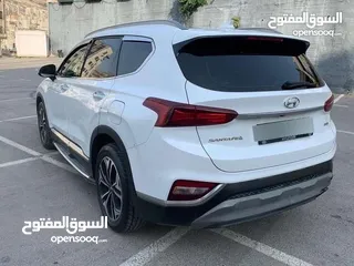  6 جيب سنتافيه مميز