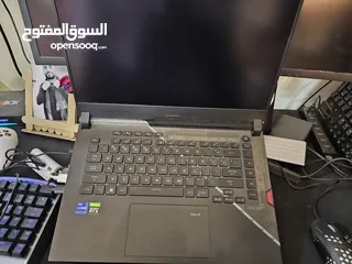  19 ASUS ROG Strix Scar 15 (2022) Gaming Laptop